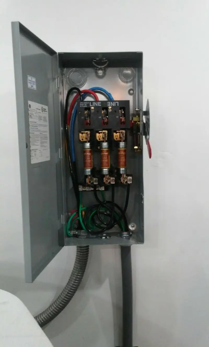Three-phase disconnect switch installed for Smoke Detector Installation in Pompano Beach